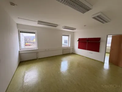 11-Zimmer-Gewerbeimmobilie mieten in Sankt Pölten – 341 m², € 10 – Bild 11 von 16