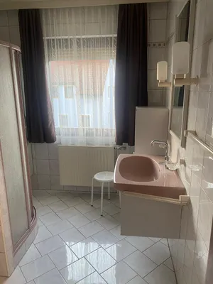 9-Zimmer-Haus mieten in Bruck-Mürzzuschlag – 160 m², € 1.500 – Bild 38 von 39