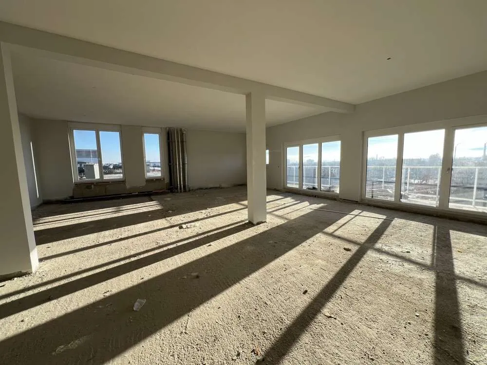 Schlüsselfertiges Büro mit Balkon - Vaizdas 3