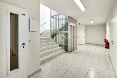 Gewerbeimmobilie mieten in Wien – 110 m², € 8 – Bild 2 von 5