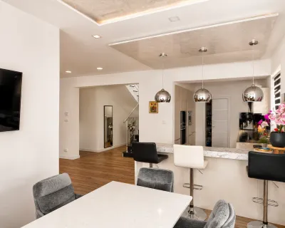 6-Zimmer-Haus kaufen in Baden – 208,5 m², € 649.000 – Bild 3 von 37