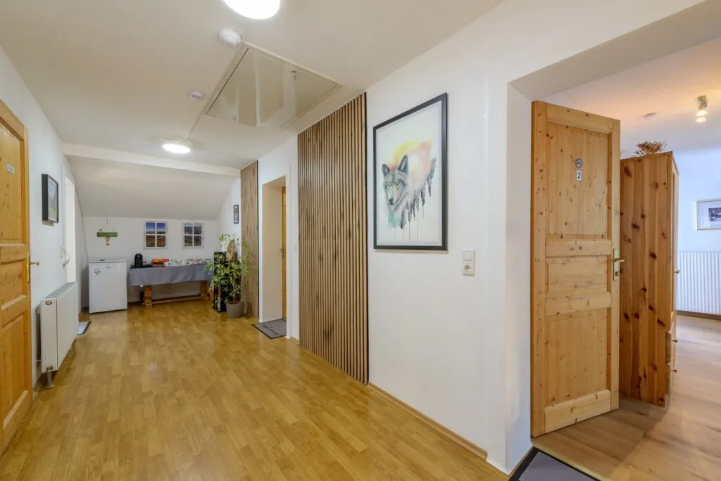 Leben, wo andere Urlaub machen - Haus mit Seeblick & Gästezimmer – pohled 2