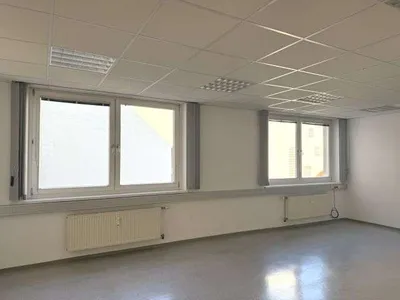 8-Zimmer-Gewerbeimmobilie mieten in Krems an der Donau – 240 m² – Bild 2 von 7