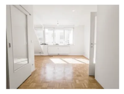 Helle Dachgeschosswohnung mit Charme - Ruhelage beim Westbahnhof – Bild 2