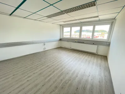 3-Zimmer-Gewerbeimmobilie mieten in Salzburg Stadt – 110 m², € 7 – Bild 4 von 5