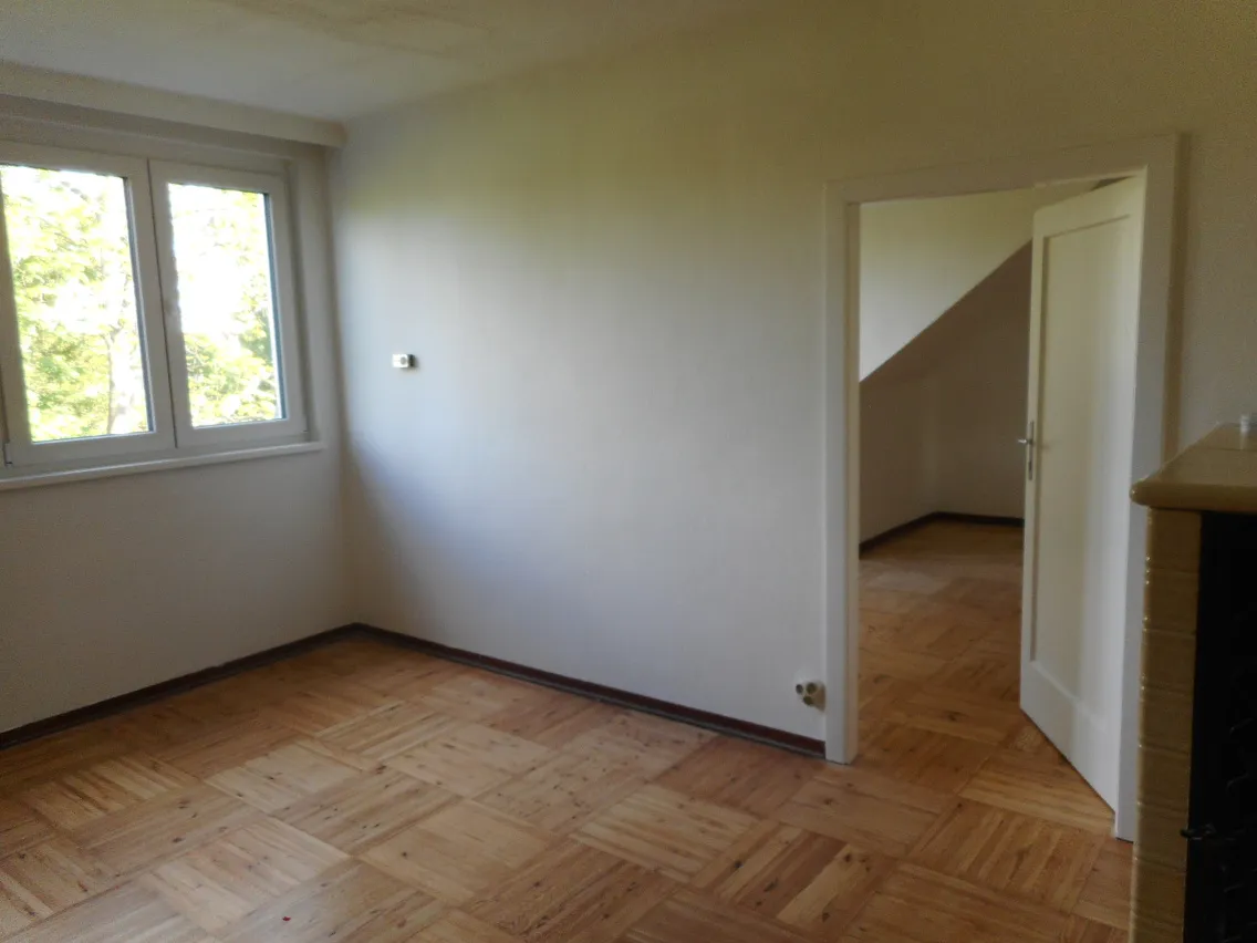 Ruhige Dachgeschoßwohnung mit Grünblick, Wien