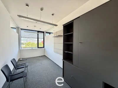 Gewerbeimmobilie mieten in Linz – 14 m², € 392 – Bild 12 von 23