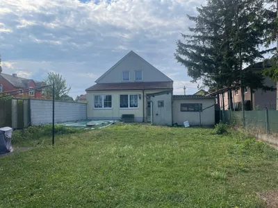 3-Zimmer-Haus kaufen in Bruck an der Leitha – 200 m², € 450.000 – Bild 2 von 2