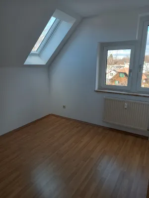 3-Zimmer-Wohnung mieten in Bruck-Mürzzuschlag – 78,42 m², € 883 – Bild 2 von 9
