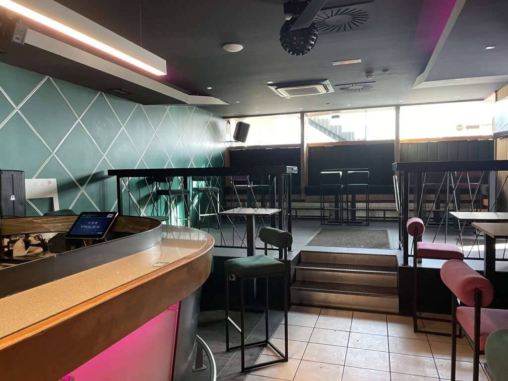 Bar/Café - Autobahnauffahrt Salzburg Nord – pohled 3