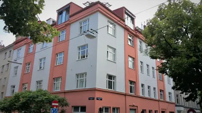 Charmante 3 Zimmer Altbauwohnung in sehr guter Lage, unbefristet