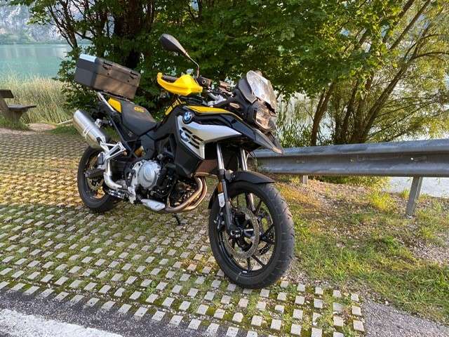 BMW F 750 GS 40 Jahre GS Edition schwarz/gelb Tourer