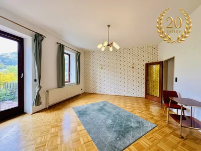 Haus kaufen in Neunkirchen – 281 m², € 366.000