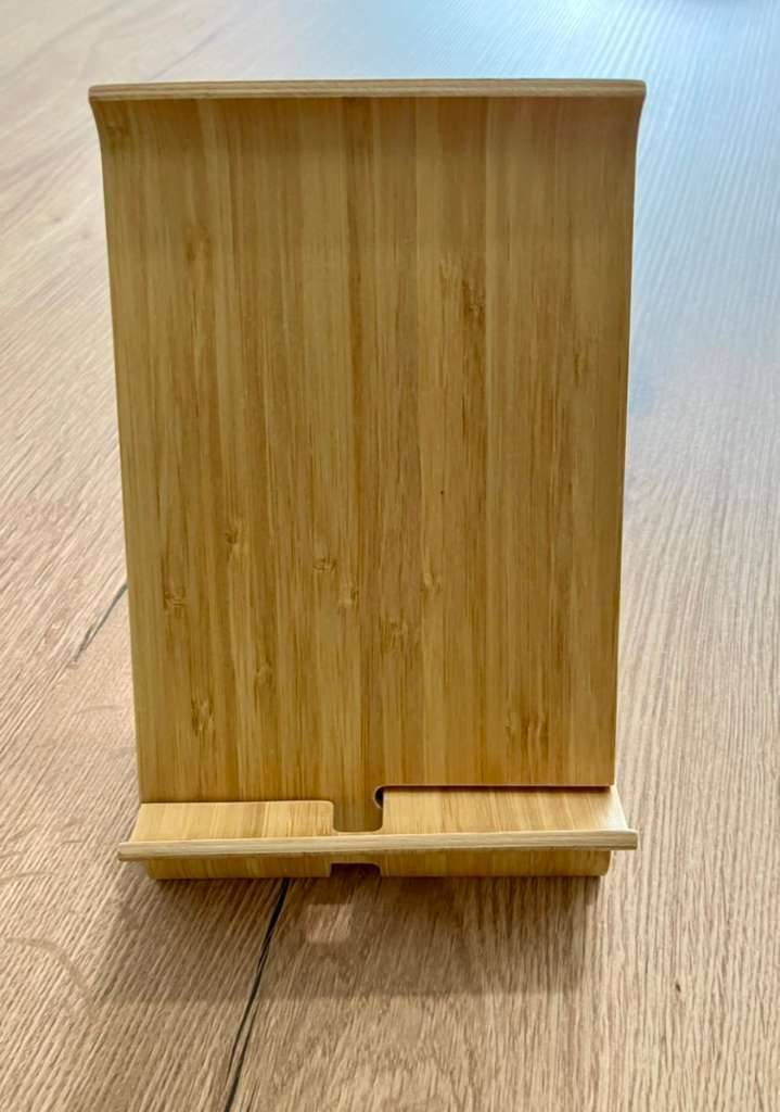 Tablet-Halter aus Bambus,  0,- (4501 Neuhofen an der Krems) - willhaben