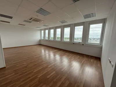 6-Zimmer-Gewerbeimmobilie mieten in Mödling – 323 m², € 4.137 – Bild 15 von 19