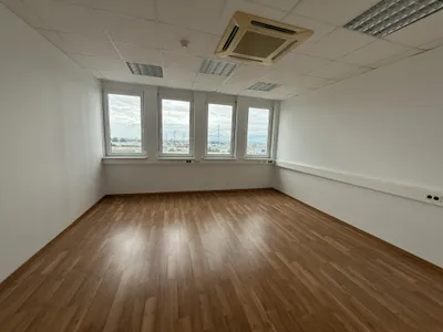 6-Zimmer-Gewerbeimmobilie mieten in Mödling – 323 m², € 4.137 – Bild 16 von 19