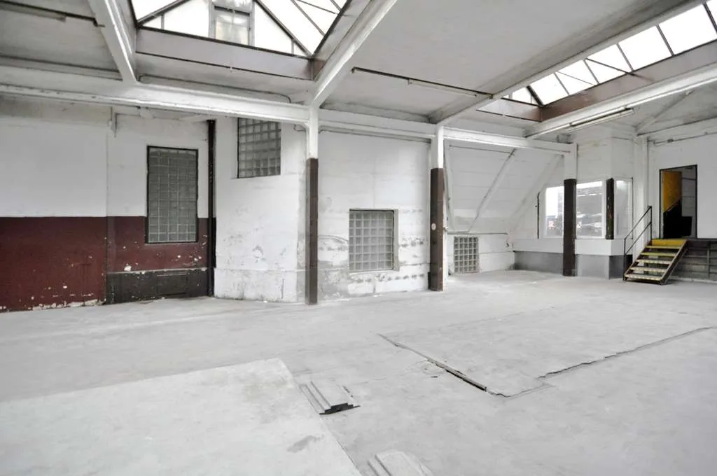 Trockene Lagerhalle / Werkstatt / Atelier 170m²! Nähe U3! - Ansicht 3