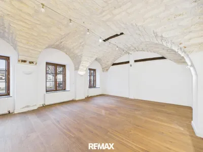 10-Zimmer-Haus kaufen in Eisenstadt - Umgebung – 254 m², € 635.000 – Bild 9 von 18