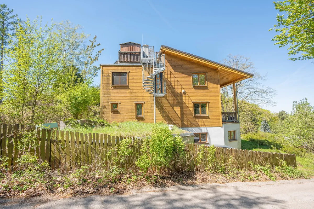 Holzblockhaus mit modernster und ökologischer Ausstattung - bis zu 52% als Büro/ Praxis nutzbar - Widok 2