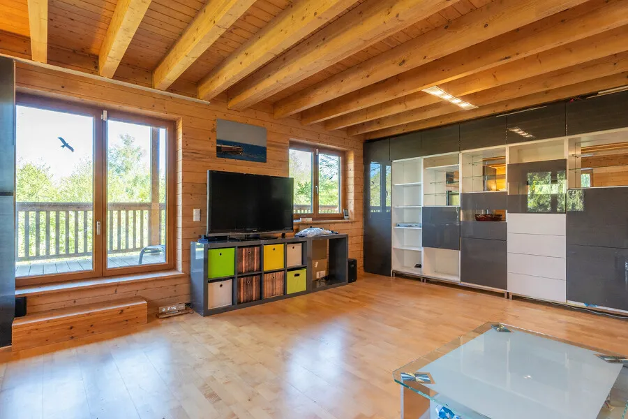 Holzblockhaus mit modernster und ökologischer Ausstattung - bis zu 52% als Büro/ Praxis nutzbar - Widok 3