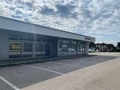 Gewerbeimmobilie mieten in Perg – 180 m², € 1.980 – Bild 1 von 3