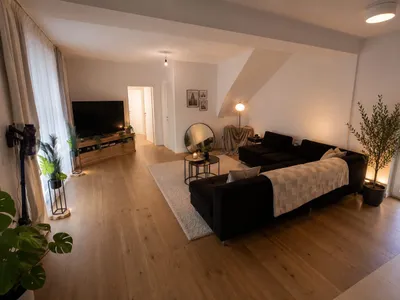 2-Zimmer-Wohnung mieten in Baden – 91 m², € 1.049 – Bild 1 von 8