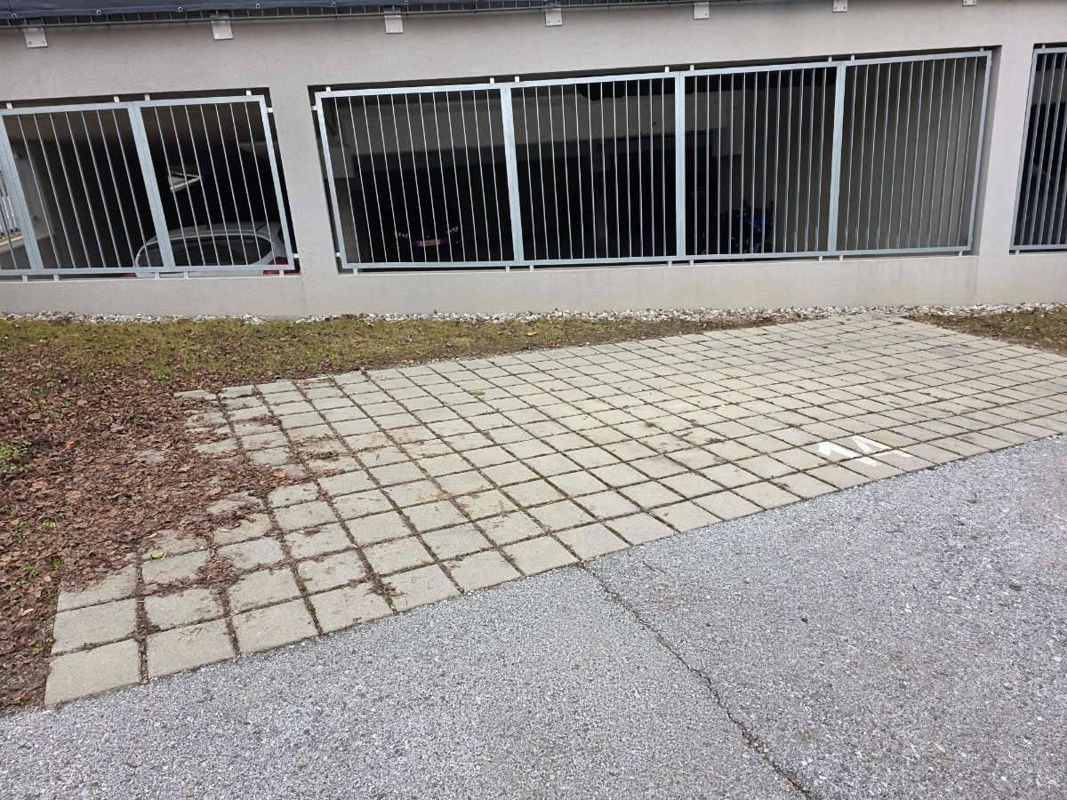 Parkplätze in Geidorf/Hugo-Schuchardt-Strasse - Ansicht 2