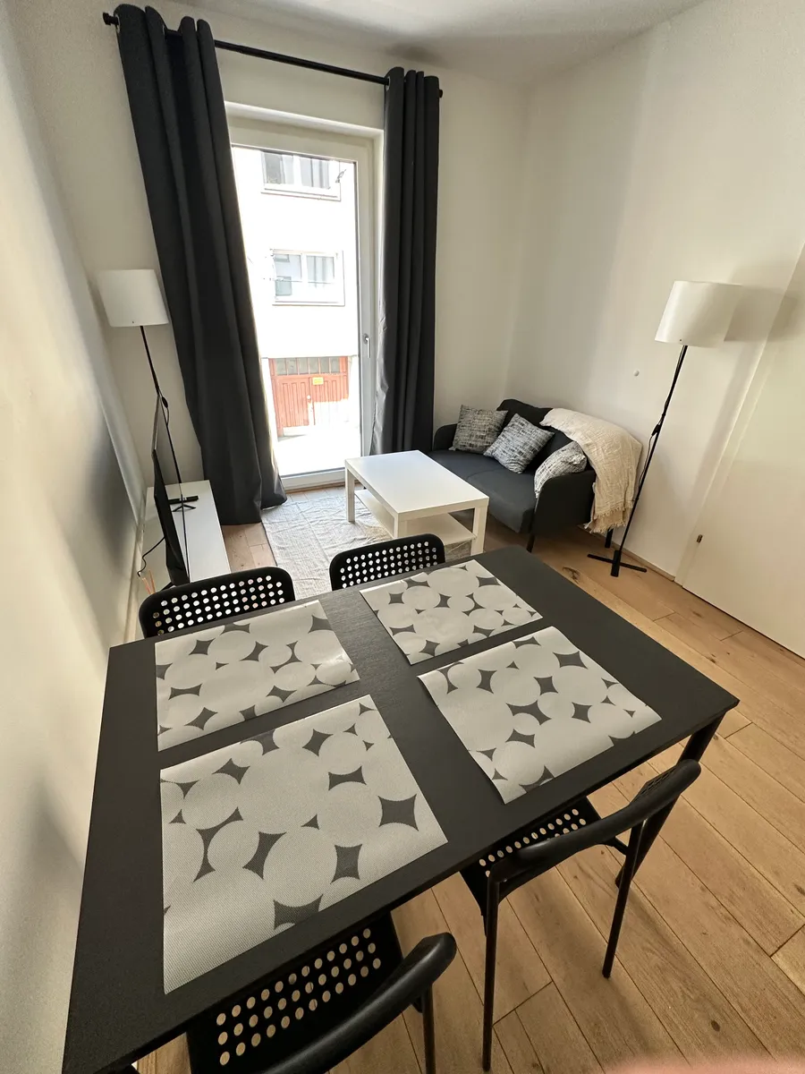 PERFEKT MÖBLIERTE 2 ZIMMER NEUBAUWOHNUNG IM ZENTRUM VON LINZ - Ansicht 2