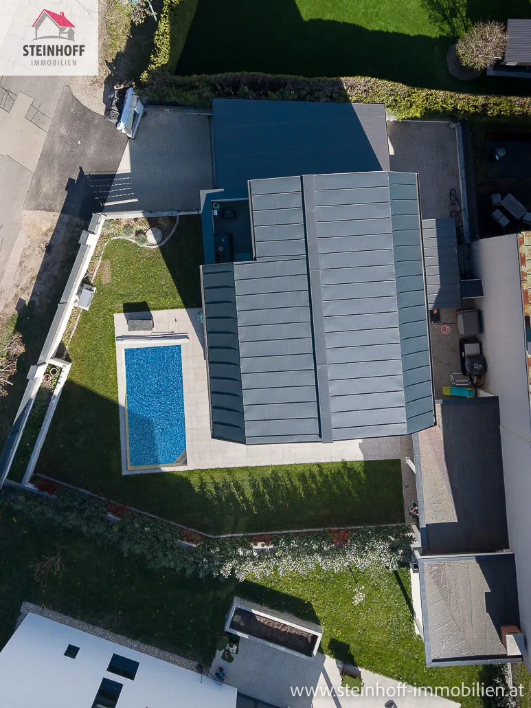 Außergewöhnliches Haus in Perchtoldsdorf - neuwertig mit Pool - wohnen bei den Weinbergen - Ansicht 2