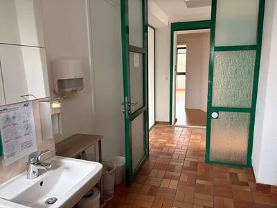 1-Zimmer-Gewerbeimmobilie mieten in Wels-Land – 75 m², € 660 – Bild 5 von 5