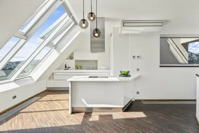 Wohnen über den Dächern: Exklusive Maisonette mit Terrassen & 360° Panoramablick – Bild 3