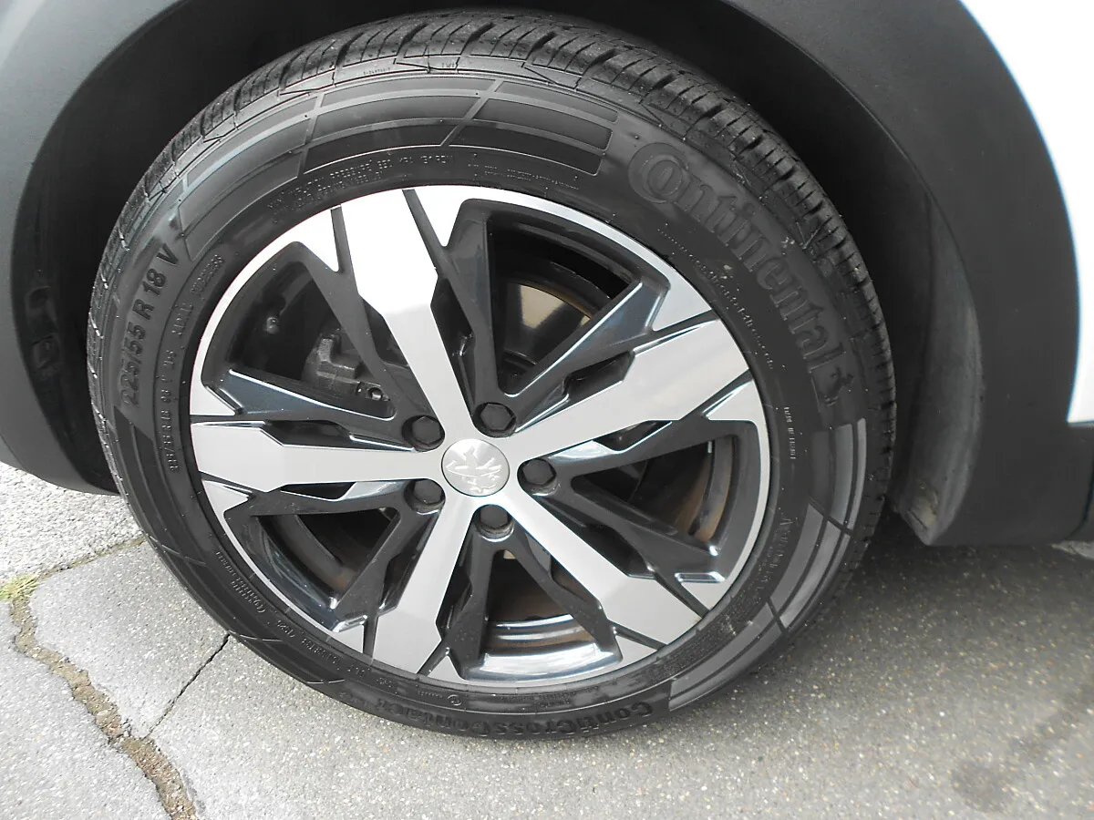 Peugeot 5008 1.2 PureTech 130 Allure – Bild 6