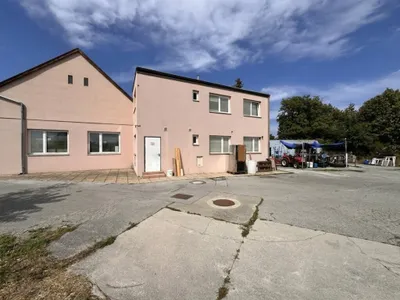 Gewerbeimmobilie kaufen in Neunkirchen – 1 372 m², € 2.495.000 – Bild 10 von 14