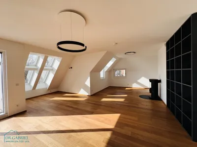 ELEGANTE TERRASSENWOHNUNG MIT FANTASTISCHEM BLICK – Bild 3