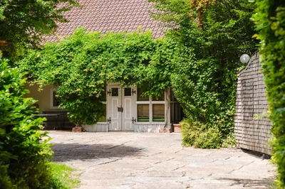7-Zimmer-Haus mieten in Salzburg-Umgebung – 366,58 m², € 7.200 – Bild 4 von 9