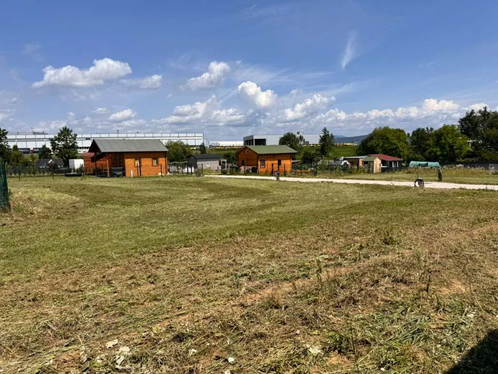 Kleingarten/ Schrebergarten Hörsching - 240 qm - Ab sofort kann man auf Wunsch seinen Traumgarten ab € 65.000 schlüsselfertig übernehmen. - Vista 2
