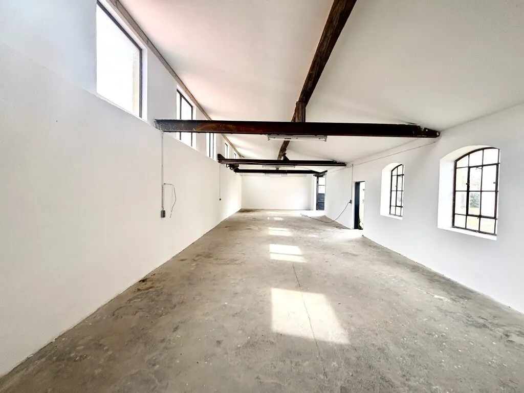 Hallenfläche in Halbturn zu vermieten - ca. 115 m² - Ansicht 3