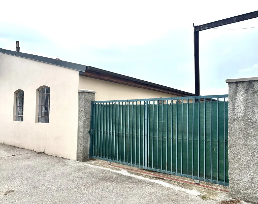 Hallenfläche in Halbturn zu vermieten - ca. 115 m² - Ansicht 2