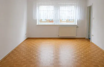 Helle 2-Zimmer-Wohnung mit Loggia | Lift | 75 m² | WG-tauglich | 20. Bezirk | Augartennähe – Bild 3