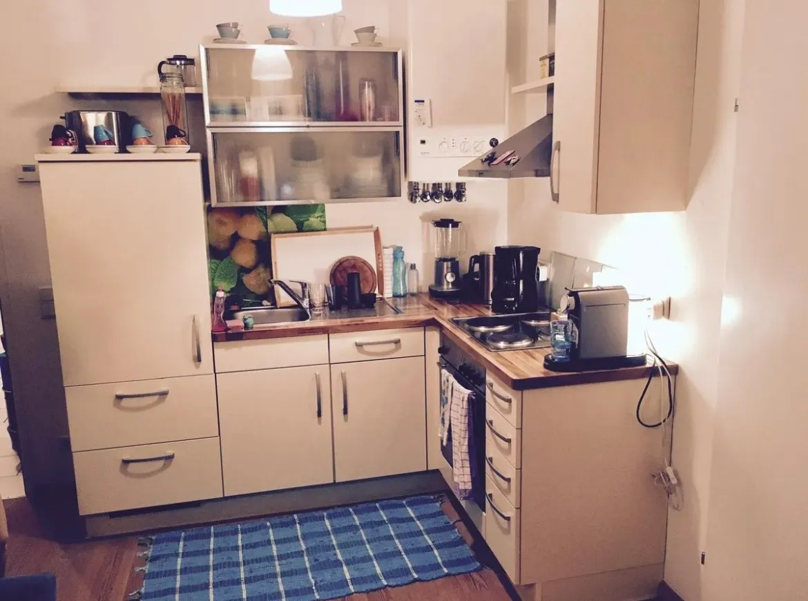 Schicke Altbauwohnung in zentraler Lage von Linz - Ansicht 2