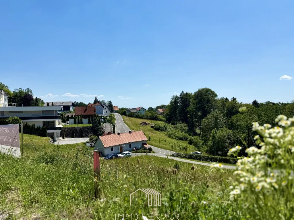 BAUGRUNDSTÜCK: Begehrte Südwestlage auf der Lassnitzhöhe - Ansicht 2