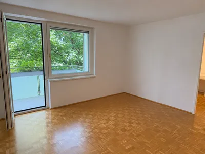 Hofzeile, 1190 Wien: Moderne, gepflegte helle 3-Zimmer-Wohnung unmöbliert oder möbliert in sehr guter und absoluter Grünruhelage mit Fernblick zu vermieten Unmöbliert: Gesamtkosten € 1.495 inkl. MWSt / Möbliert: Gesamtkosten € 1.595 inkl. MWSt – Bild 2
