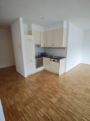 4-Zimmer-Wohnung mieten in Kufstein – 72 m², € 1.133 – Bild 3 von 8