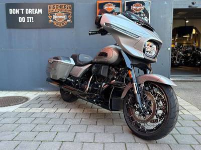 Harley-Davidson CVO Street Glide FLHXSE