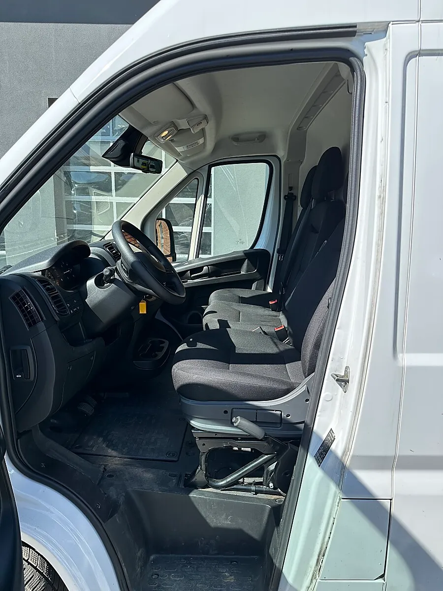 Peugeot Boxer 35+ L4H2 BlueHDi 180 S&S Aut. Netto: 26.6... Transporter / Kastenwagen – Bild 5
