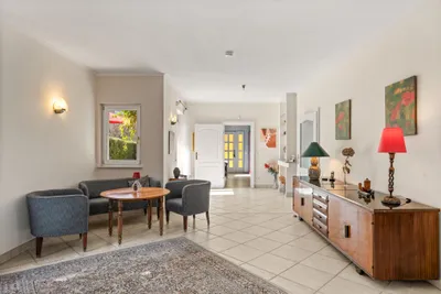6-Zimmer-Haus kaufen in Mödling – 289 m², € 1.120.000 – Bild 2 von 18