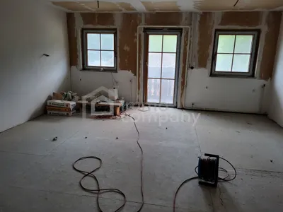 Gewerbeimmobilie kaufen in Neunkirchen – 900 m², € 365.000 – Bild 5 von 8