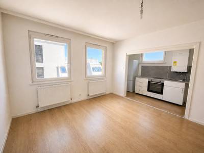 Frisch sanierte 30m² Wohnung mit Lift und Top-Anbindung