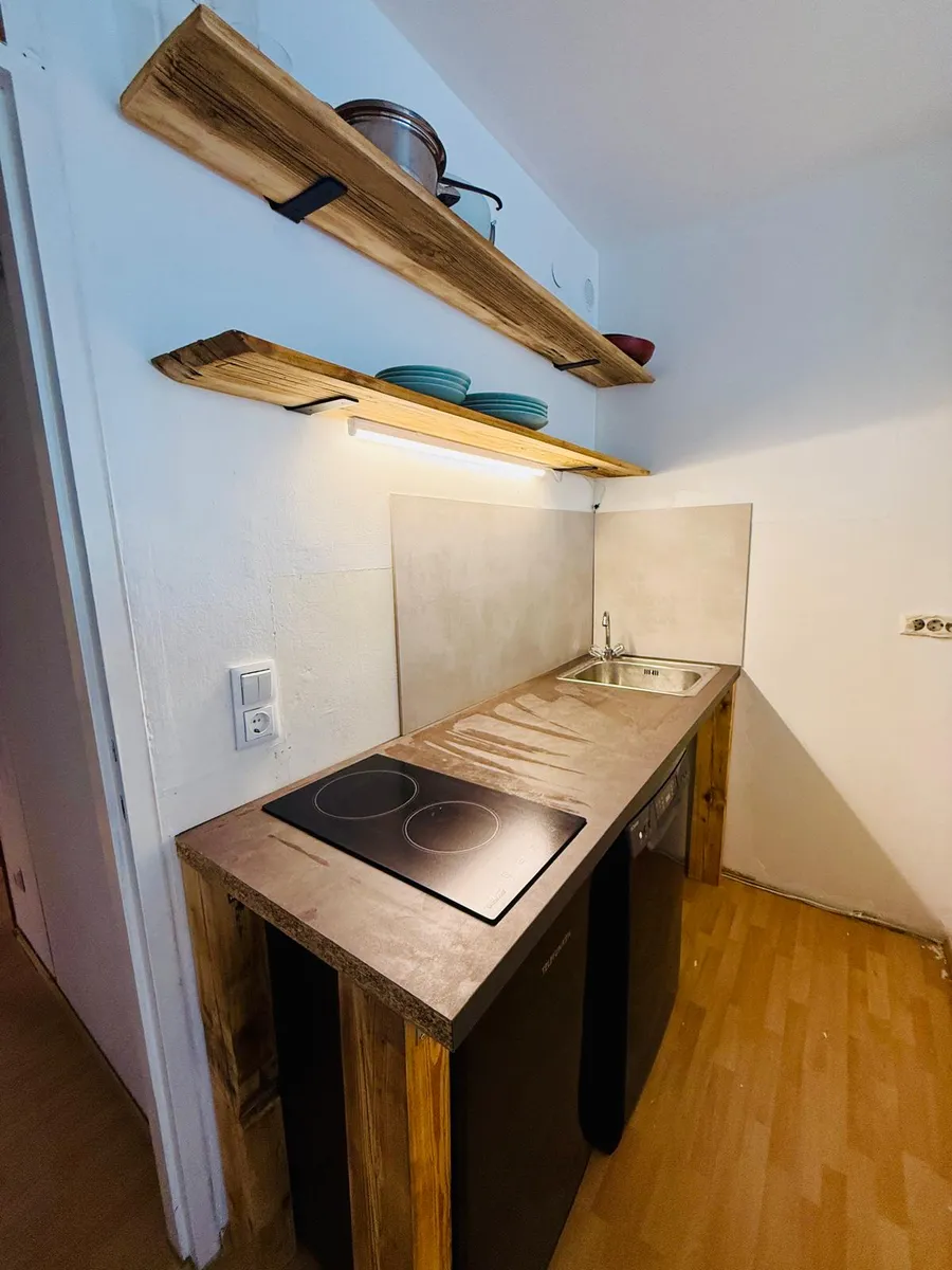 Traumhaft gelegene 1 Zimmer Wohnung ab 30.8. zu vermieten – pohled 3