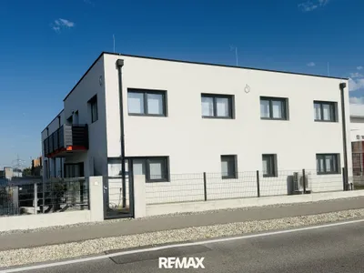 5-Zimmer-Gewerbeimmobilie mieten in Neusiedl am See – 214 m², € 3.240 – Bild 2 von 14